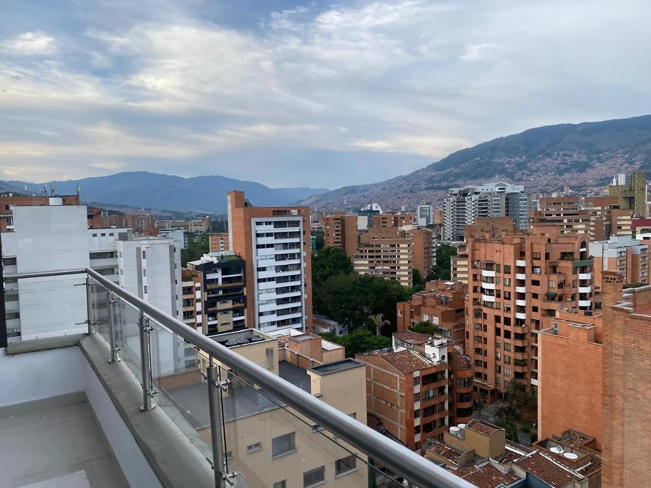 Hermoso Y Nuevo Apartamento En Conquistadores 1601 Apartment Medellin